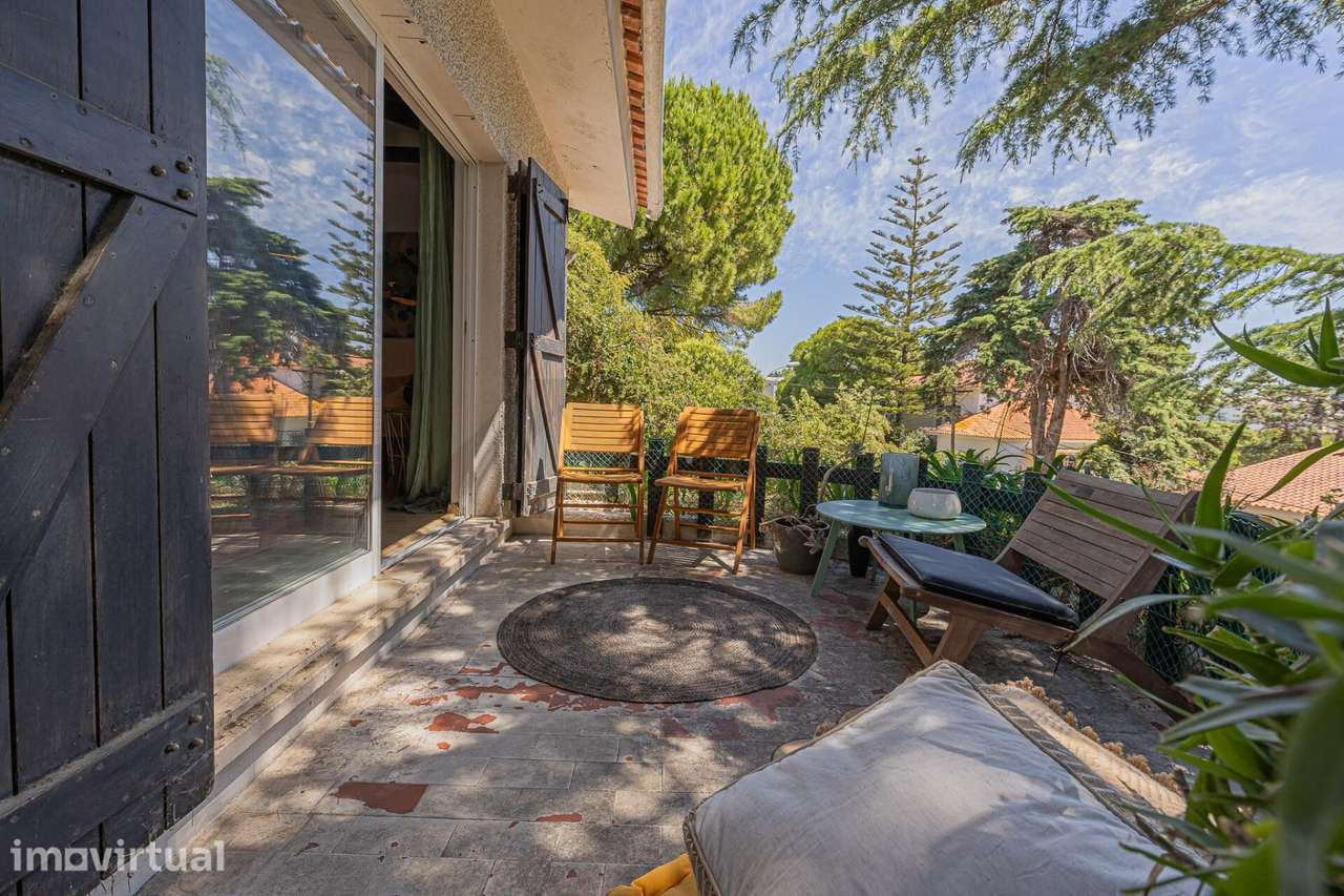 Andar de Moradia T2 com Piscina e Jardim em Caxias - Grande imagem: 4/38