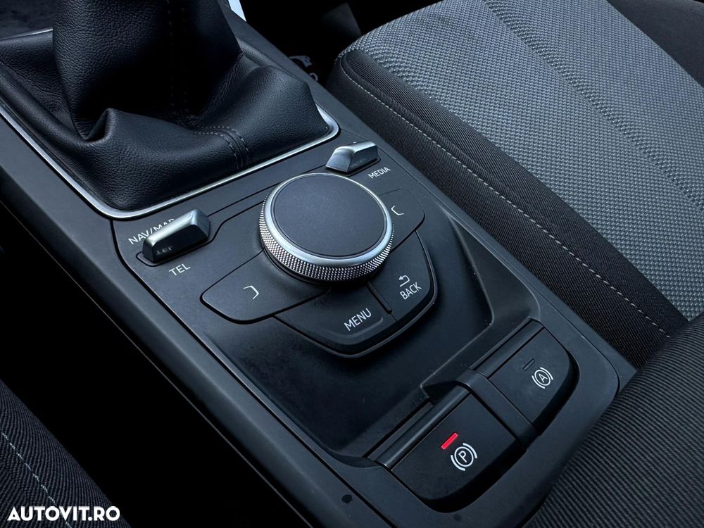 Audi Q2 - 18