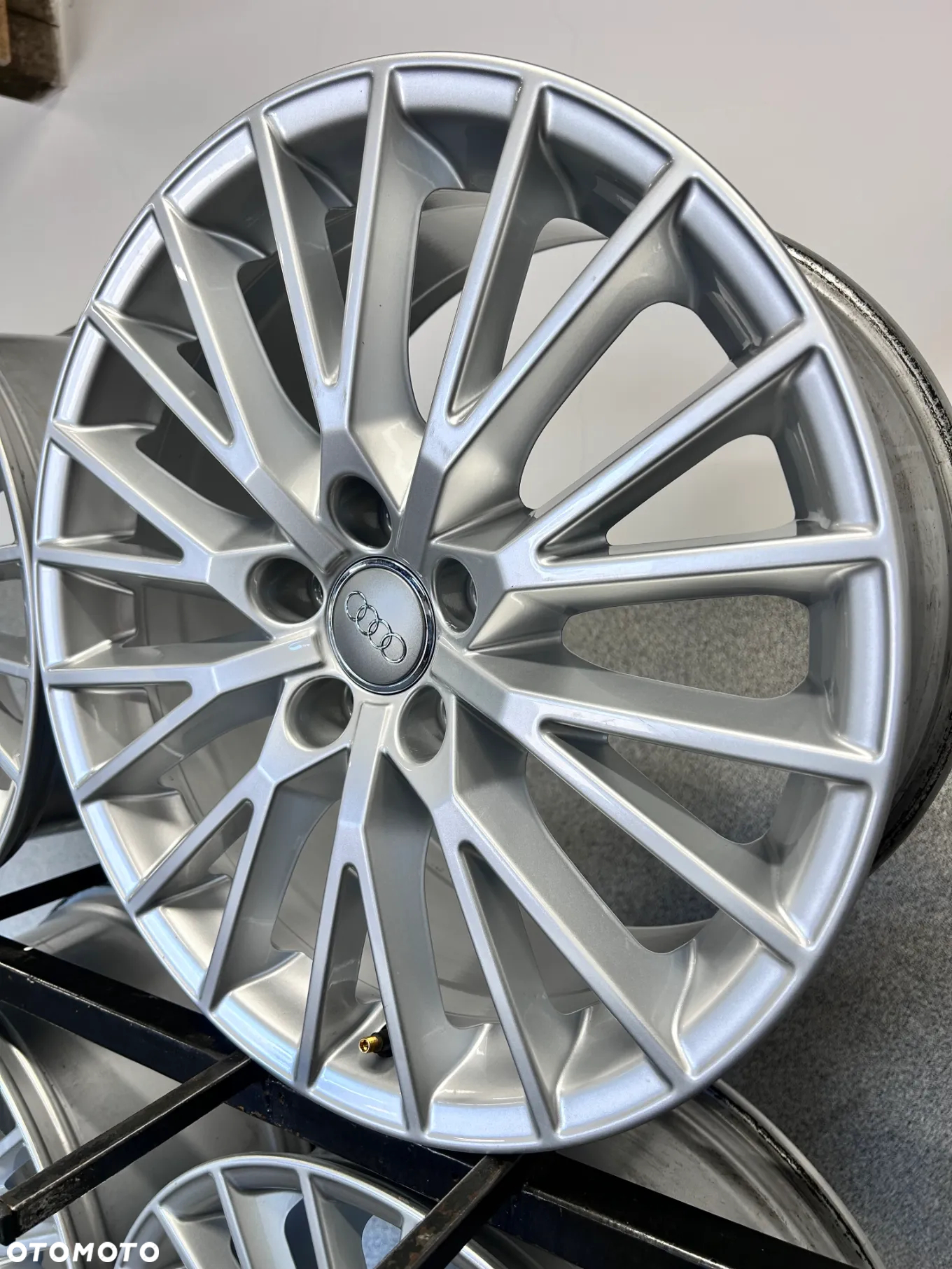4 FELGI ALU. AUDI TT 8S0 S-LINE, AUDI A3  18'' E8,5J  ET50 - 6