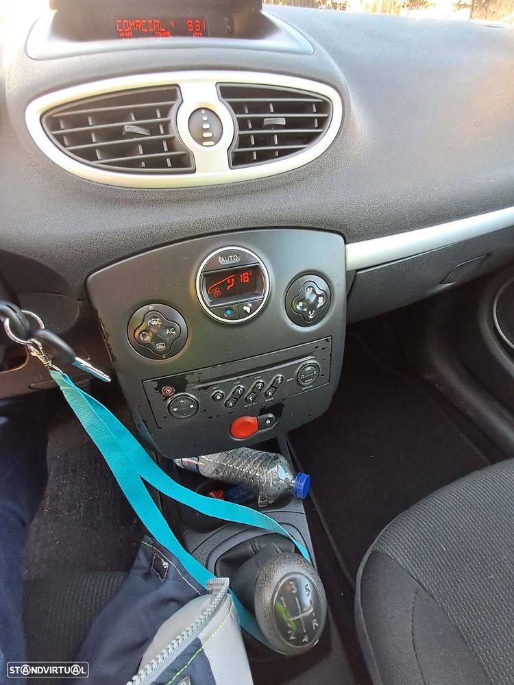 Renault Clio - 6
