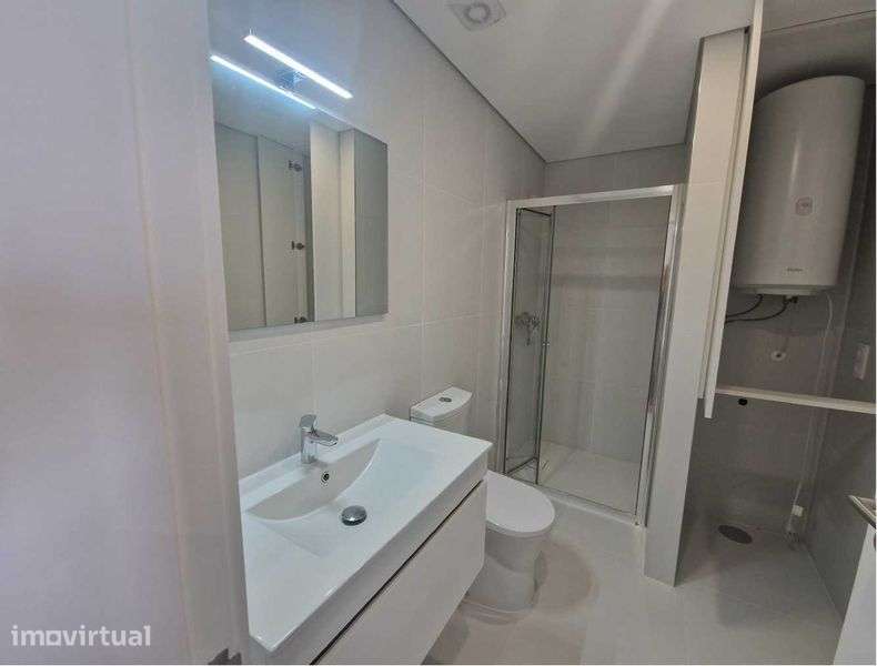 Apartamento T1 - arrendamento -centro Póvoa de Varzim - Grande imagem: 4/8