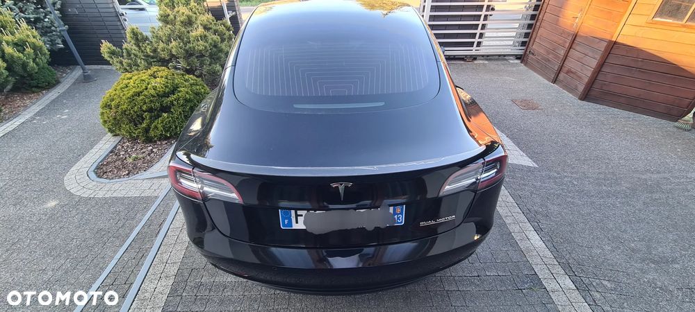 Tesla Model 3 - 5