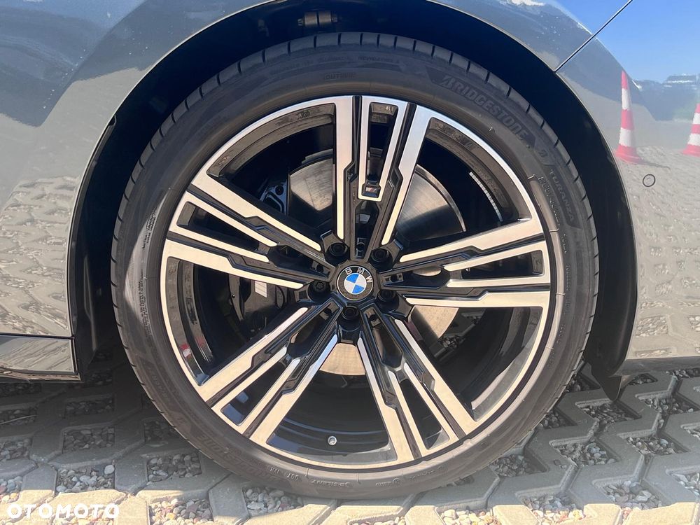 BMW Seria 7 740d xDrive mHEV sport - 41