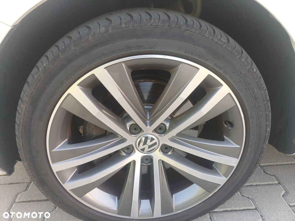Volkswagen Sharan 2.0 TDI DSG Blue Motion Style - 32