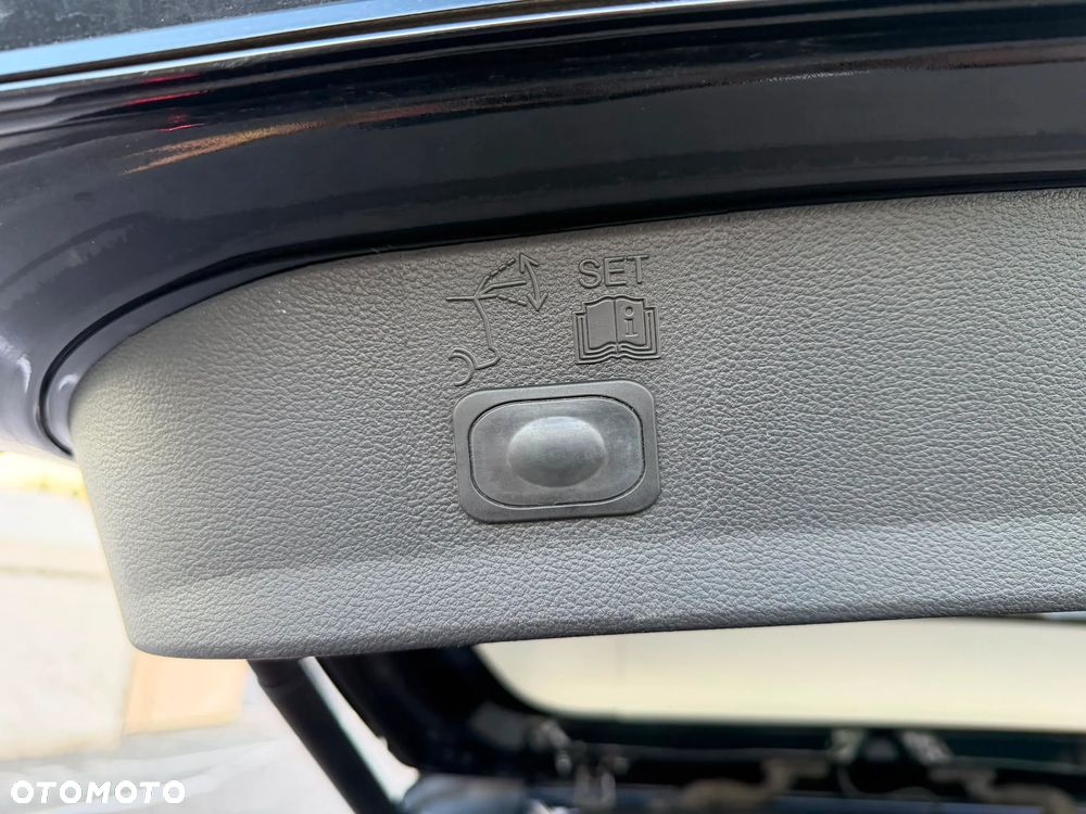 Ford Kuga 2.0 TDCi 4WD Trend - 35