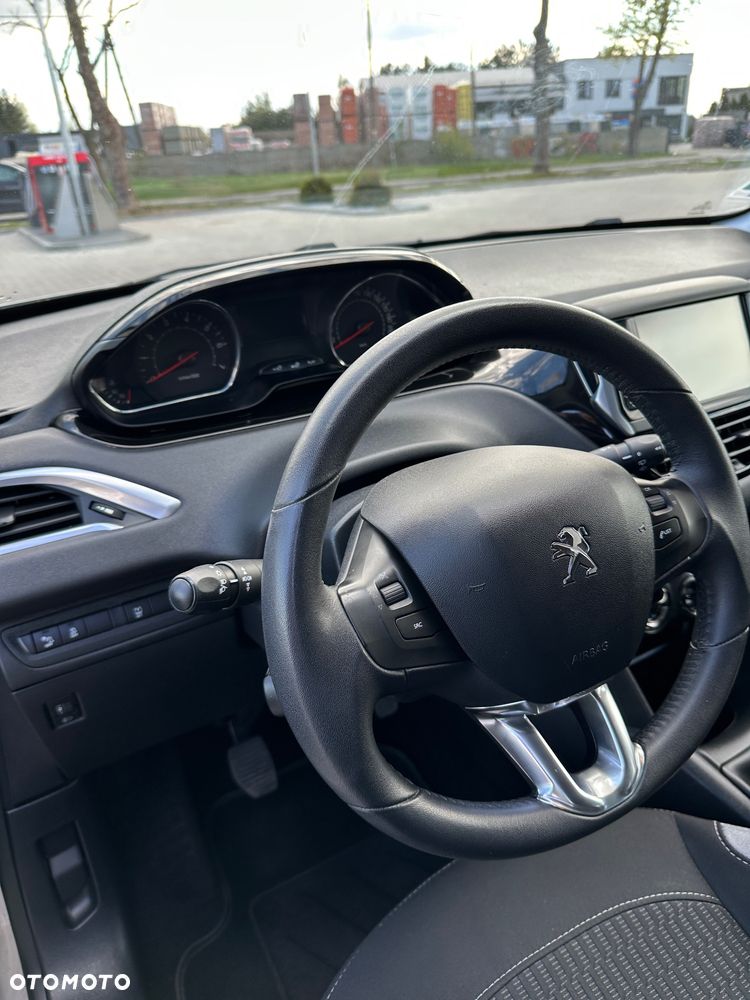 Peugeot 208 82 PureTech Style - 9