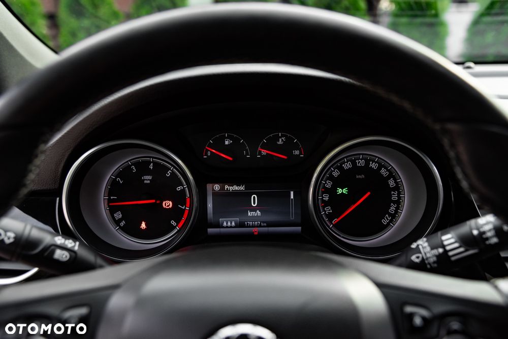 Opel Astra 1.4 Turbo Dynamic - 33