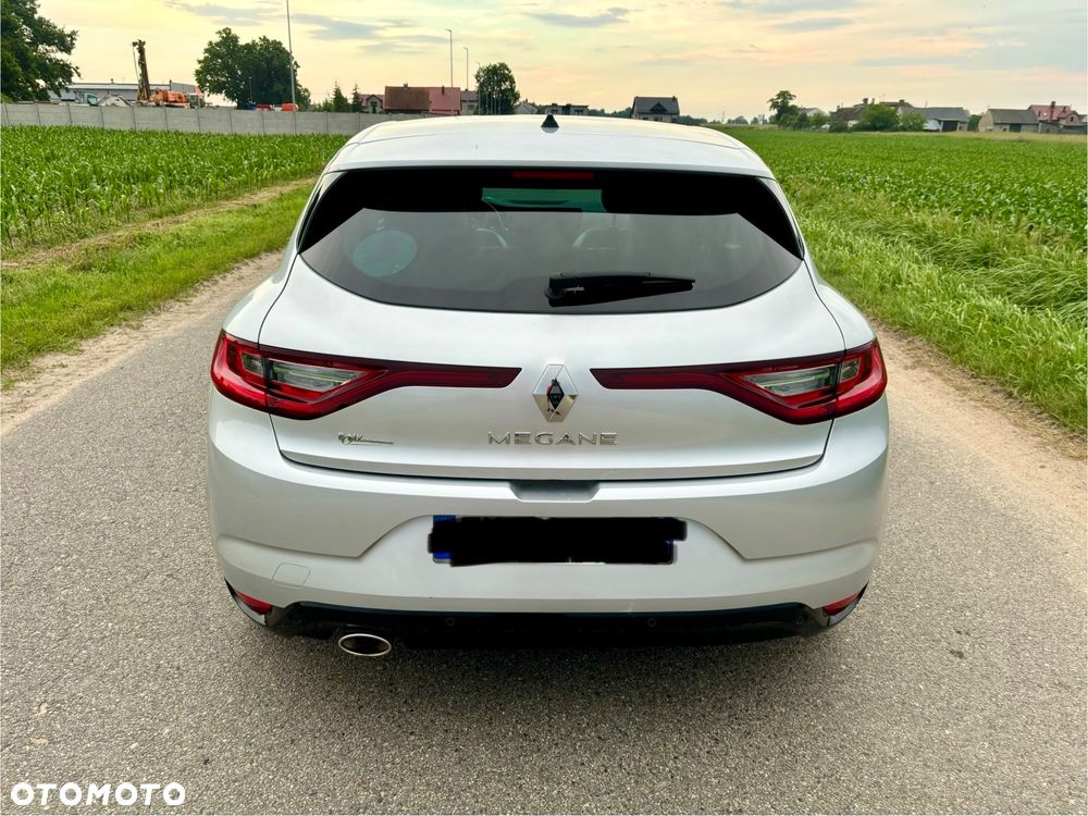 Renault Megane TCe 140 GPF LIMITED - 8