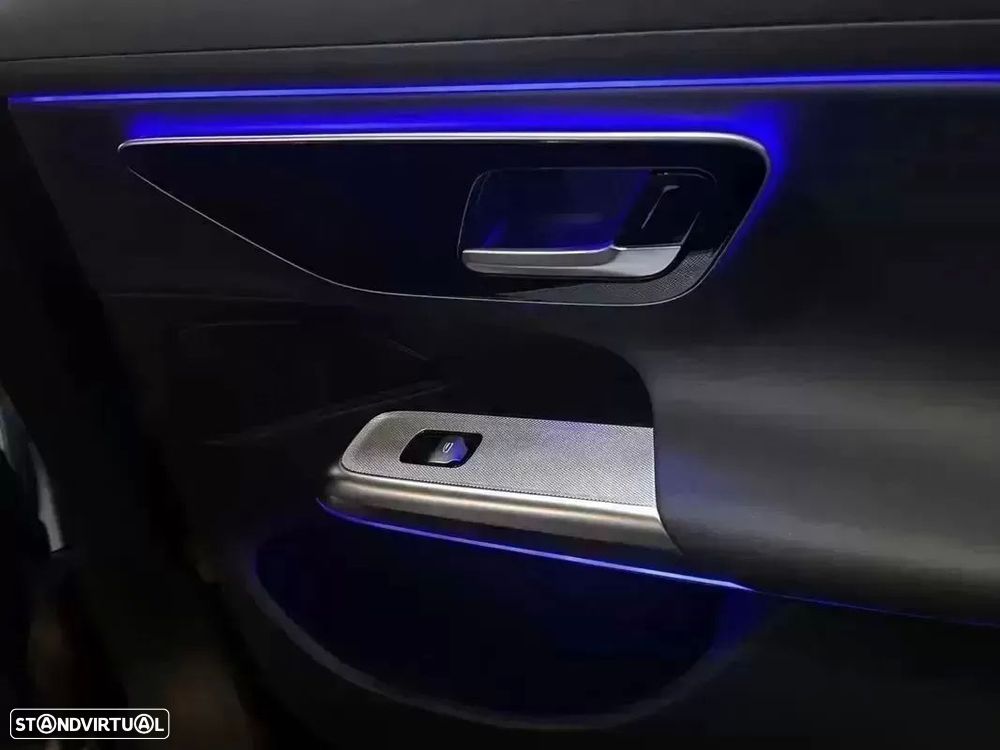 Mercedes-Benz E 220 d Avantgarde - 34