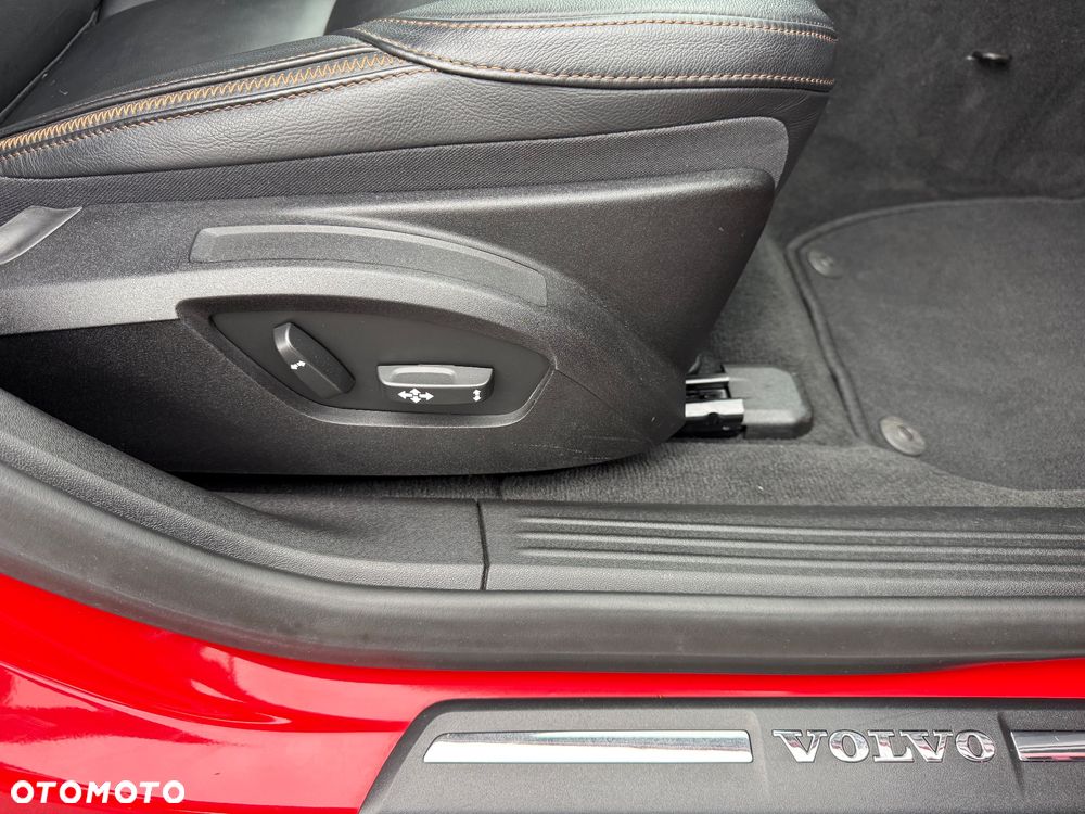 Volvo V40 Cross Country 2014