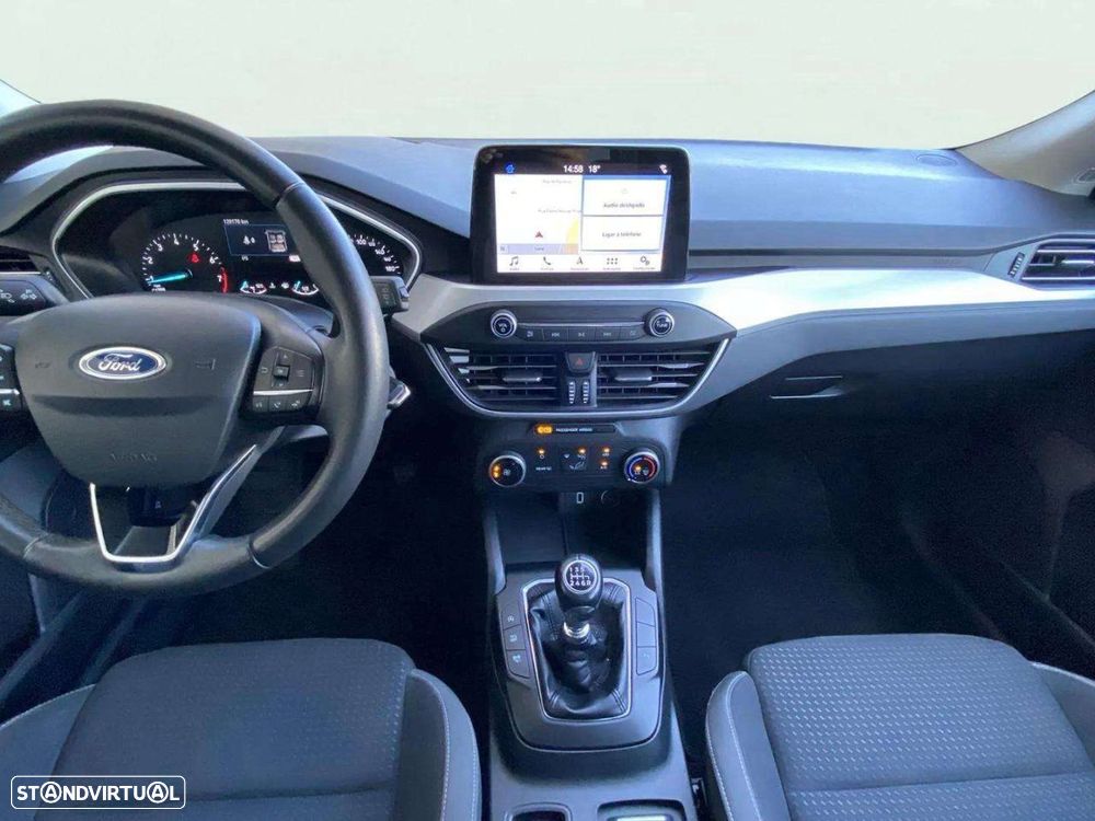 Ford Focus SW - 15