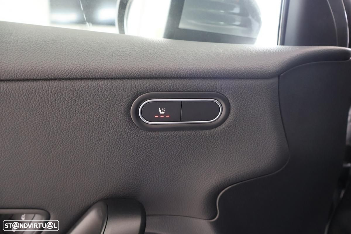 Mercedes-Benz A 200 Standard - 30