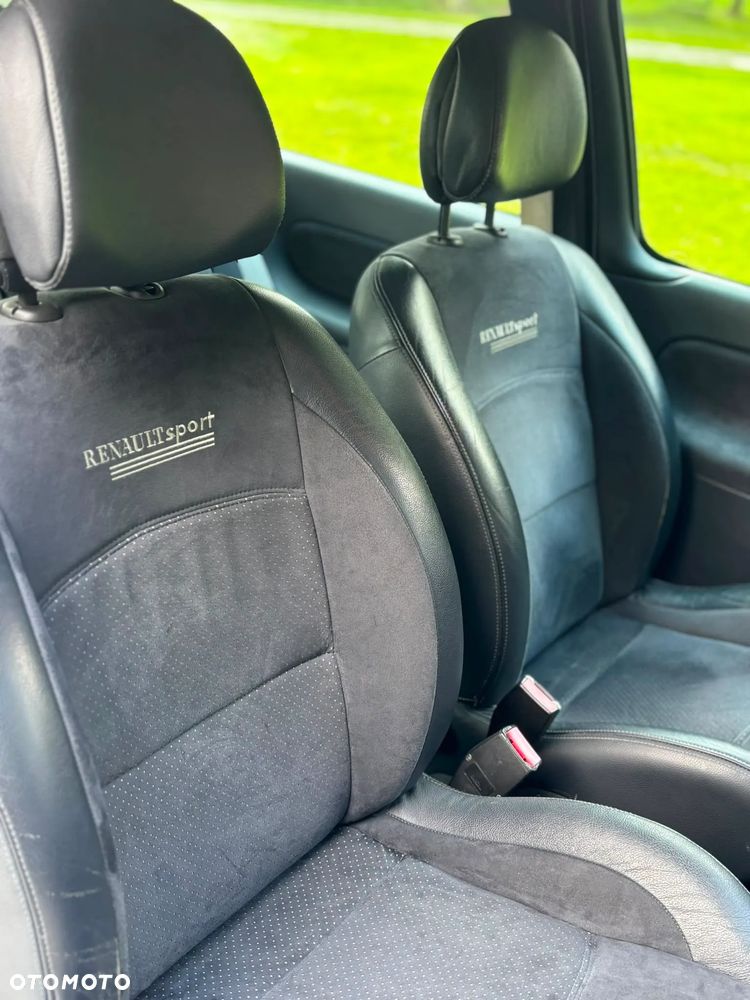 Renault Clio 2.0 16V Sport - 17
