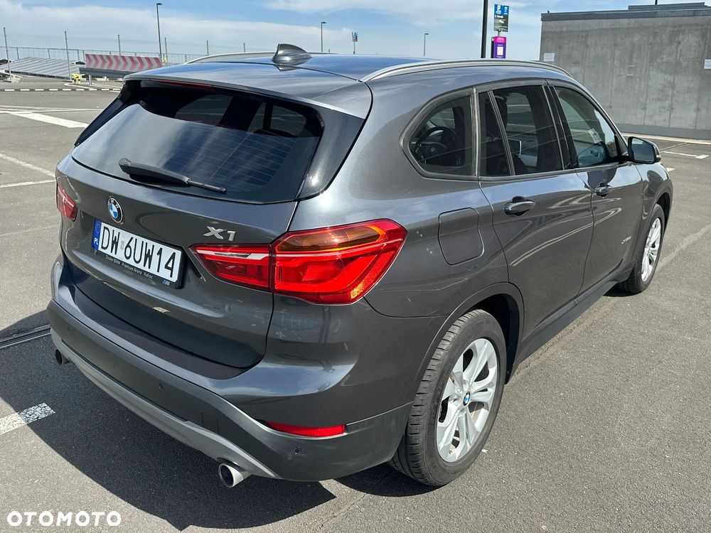 BMW X1 xDrive20d Advantage sport - 11