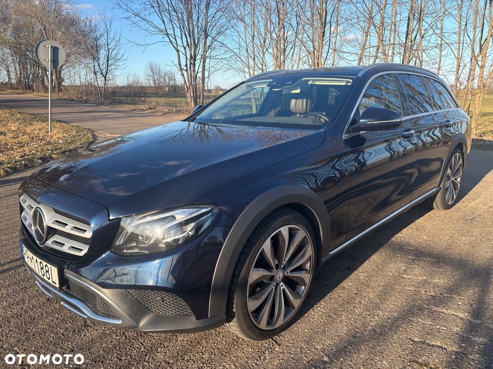 Mercedes-Benz Klasa E 220 d 4-Matic 9G-TRONIC - 2