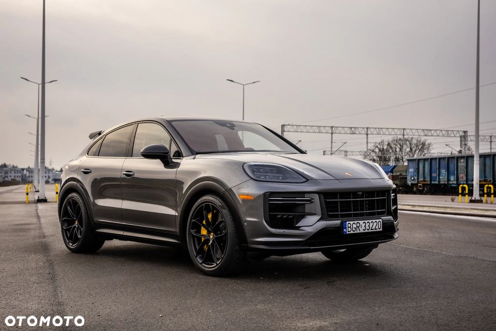 Porsche Cayenne Turbo GT - 8