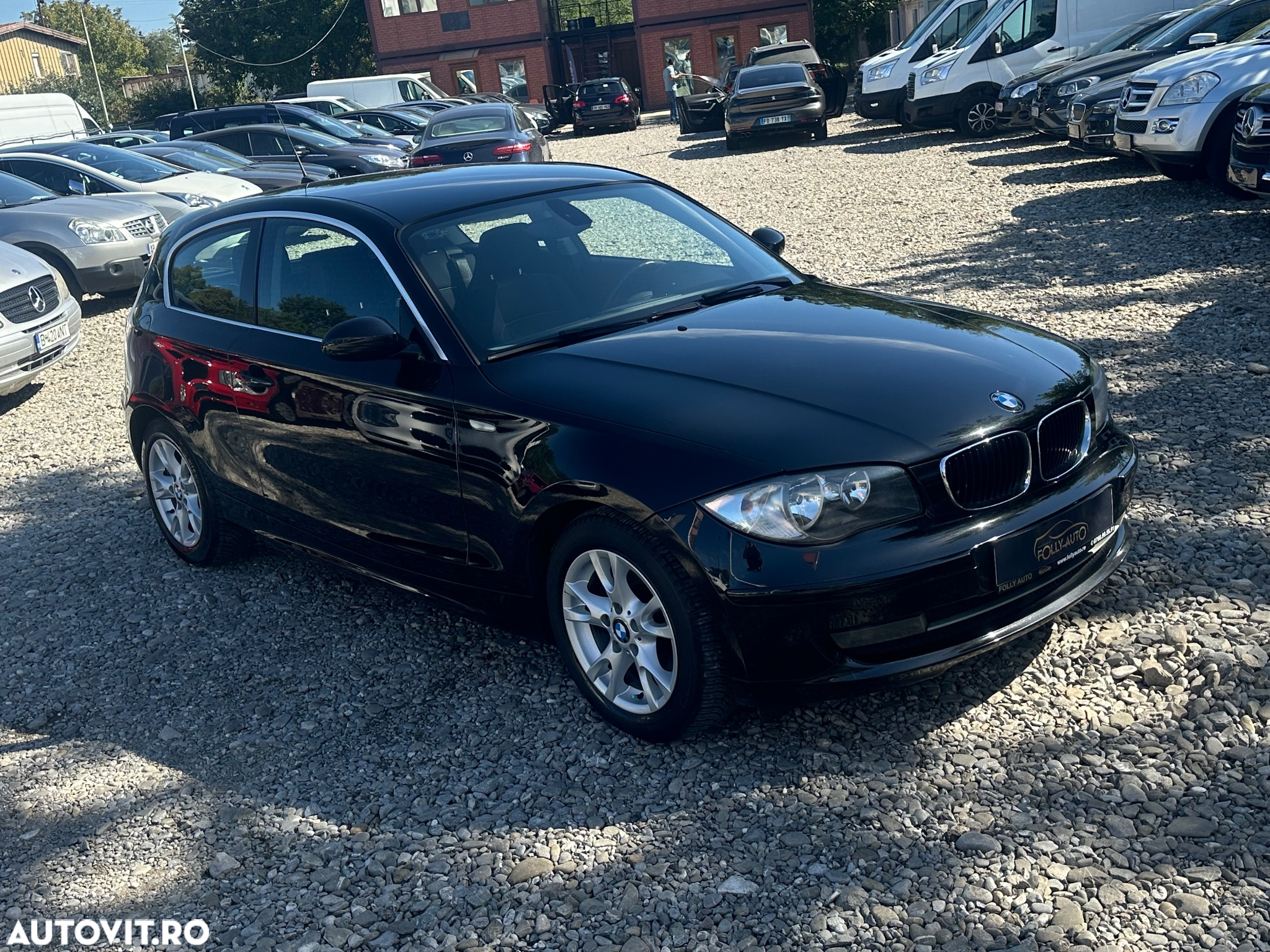 BMW Seria 1 118d - 32