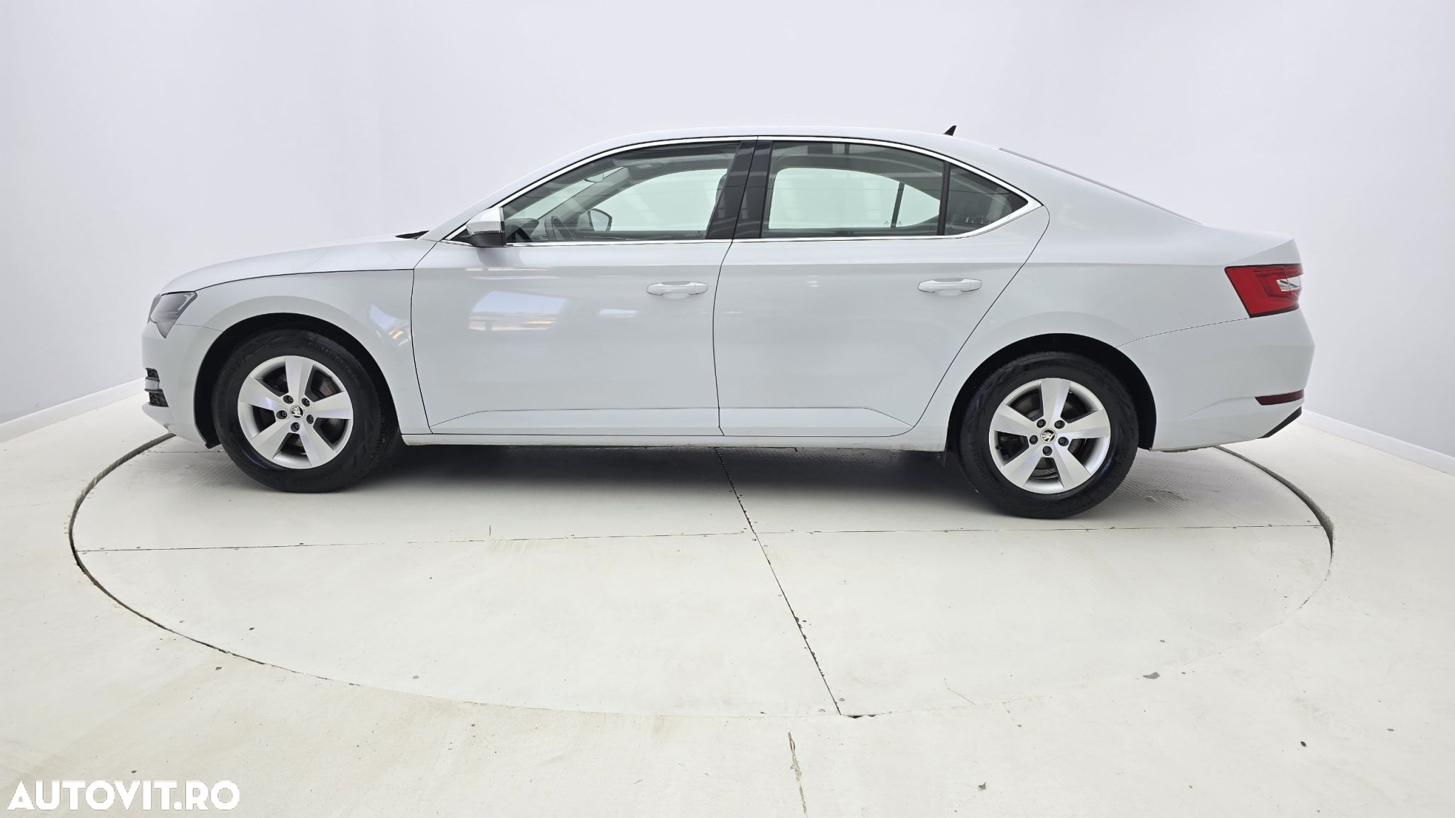Skoda Superb - 9