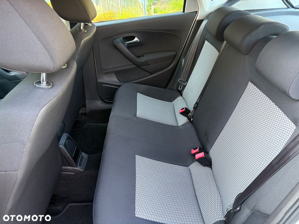 Volkswagen Polo - 27