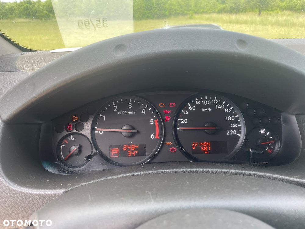 Nissan Navara 2.5 D Platinum - 22
