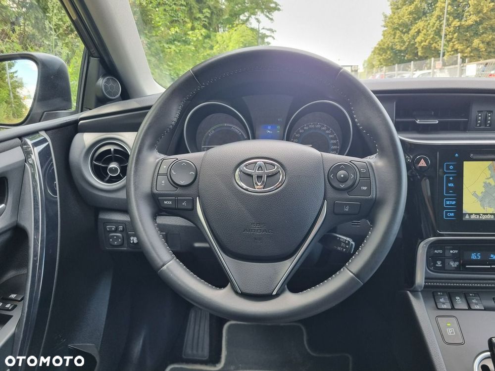 Toyota Auris Hybrid 135 Selection - 15
