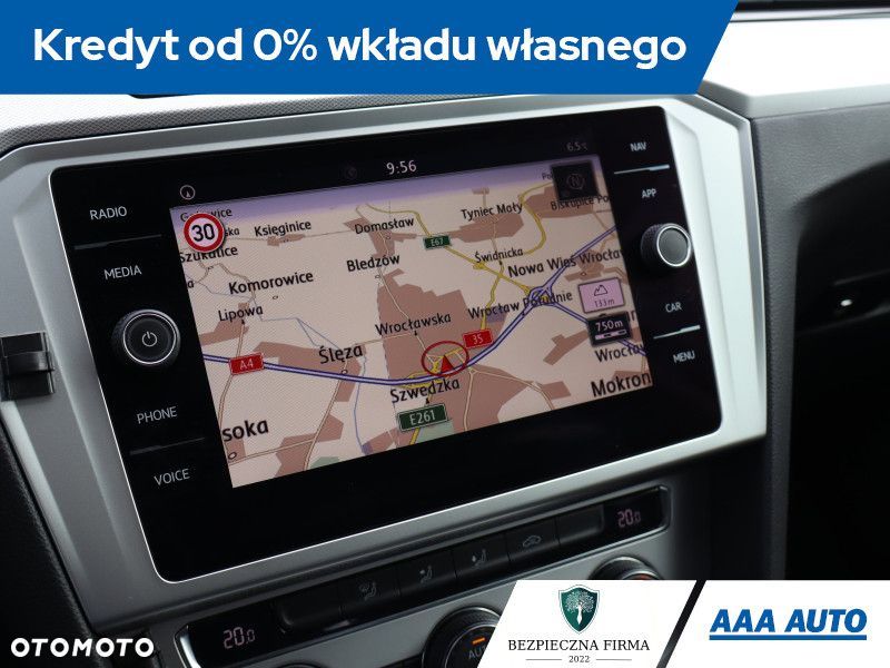 Volkswagen Passat - 14