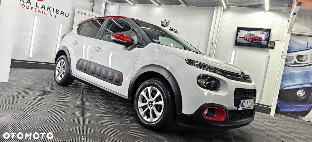 Citroën C3 1.2 PureTech Shine - 1