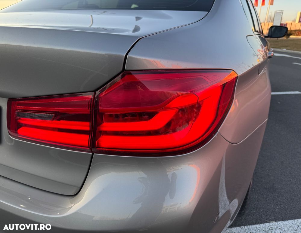 BMW Seria 5 530i Aut. Sport Line - 9