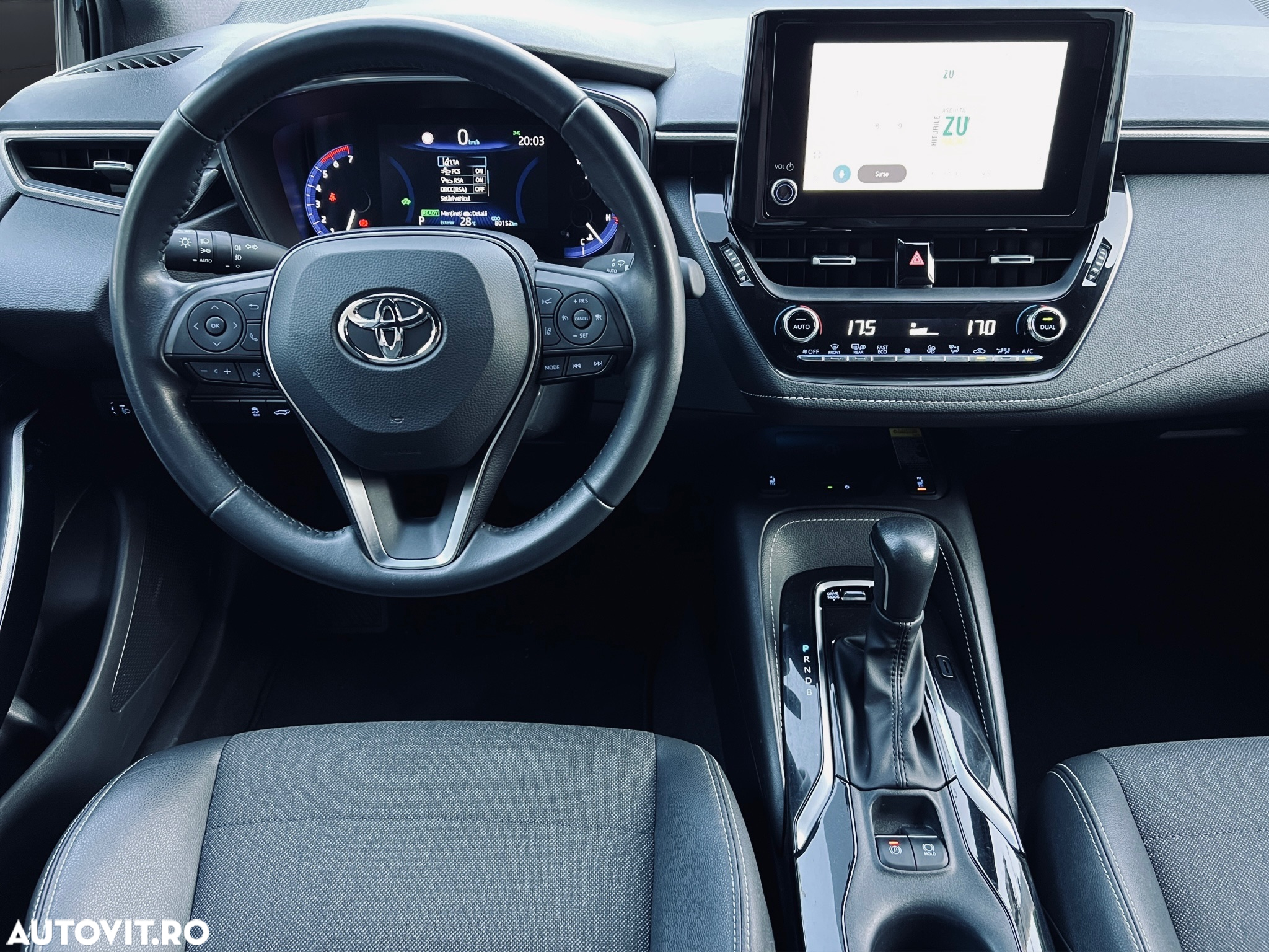 Toyota Corolla 1.8 HSD Active - 13