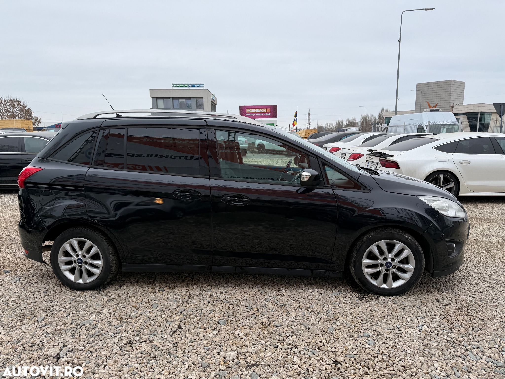 Ford Grand C-Max - 14