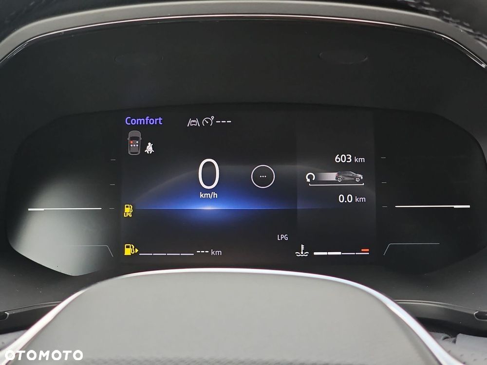 Renault Captur - 12