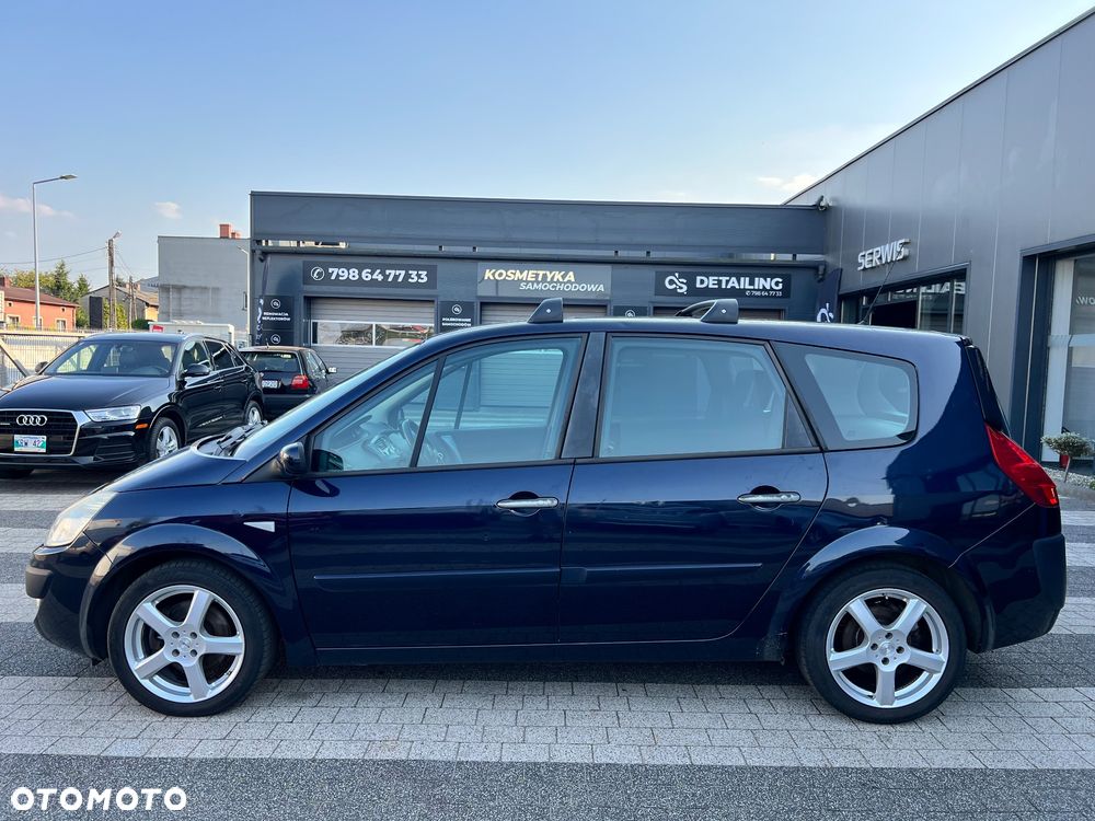 Renault Grand Scenic 1.9 dCi FAP Avantage - 4