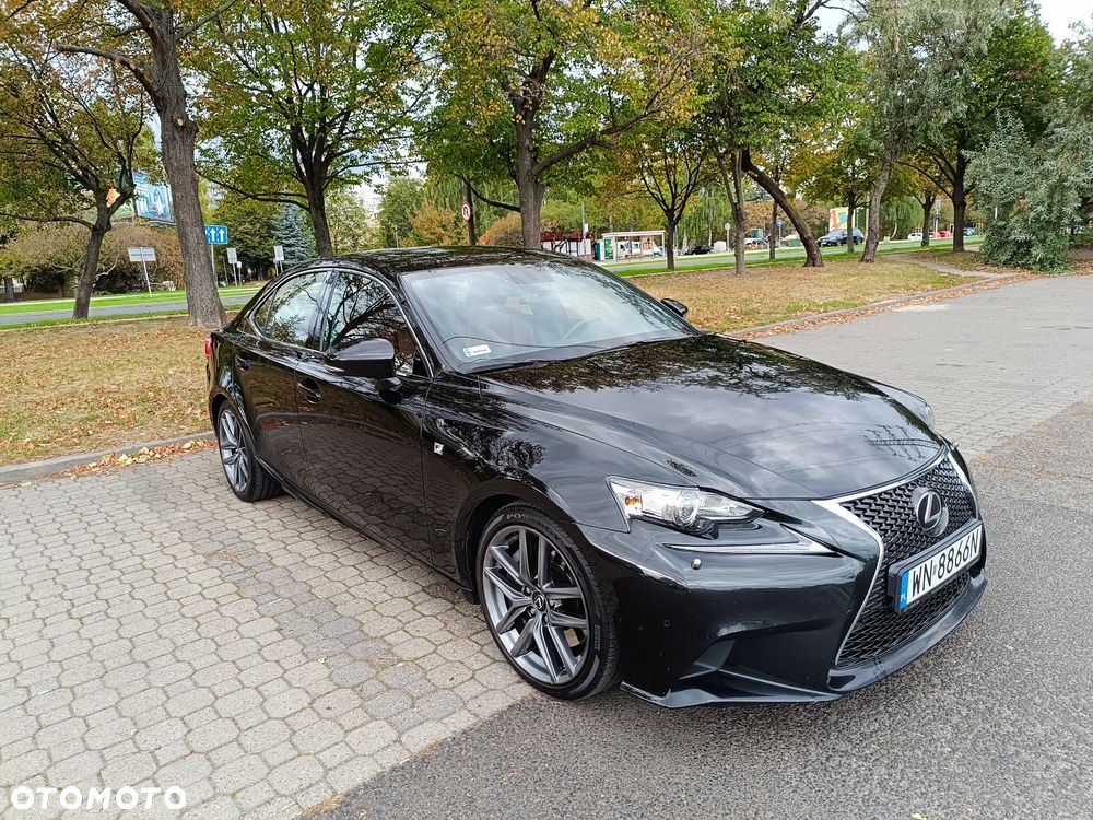 Lexus IS 200t F Sport - 19