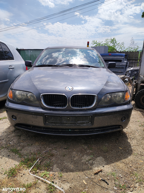 Se dezmembrează BMW seria 3 e46 2.0 Diesel 136cp