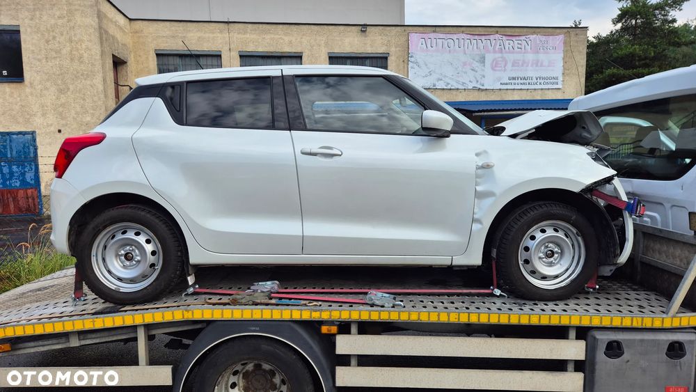 Suzuki Swift 1.2 Dualjet SHVS Premium Plus - 2