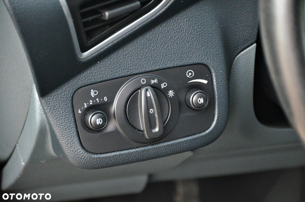 Ford Grand C-MAX - 19