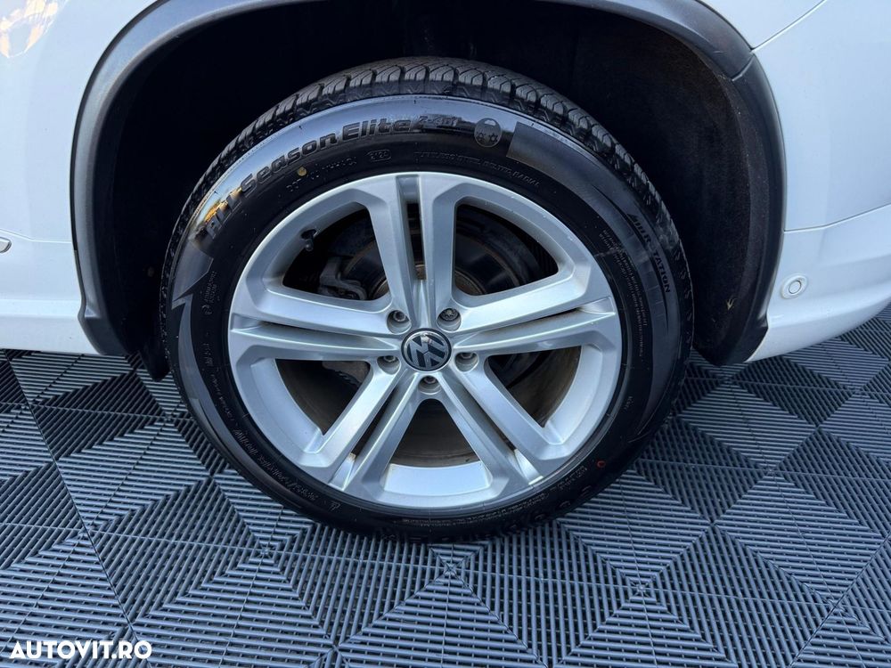 Volkswagen Tiguan - 17