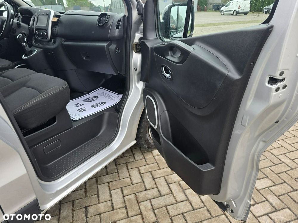 Renault Trafic - 26