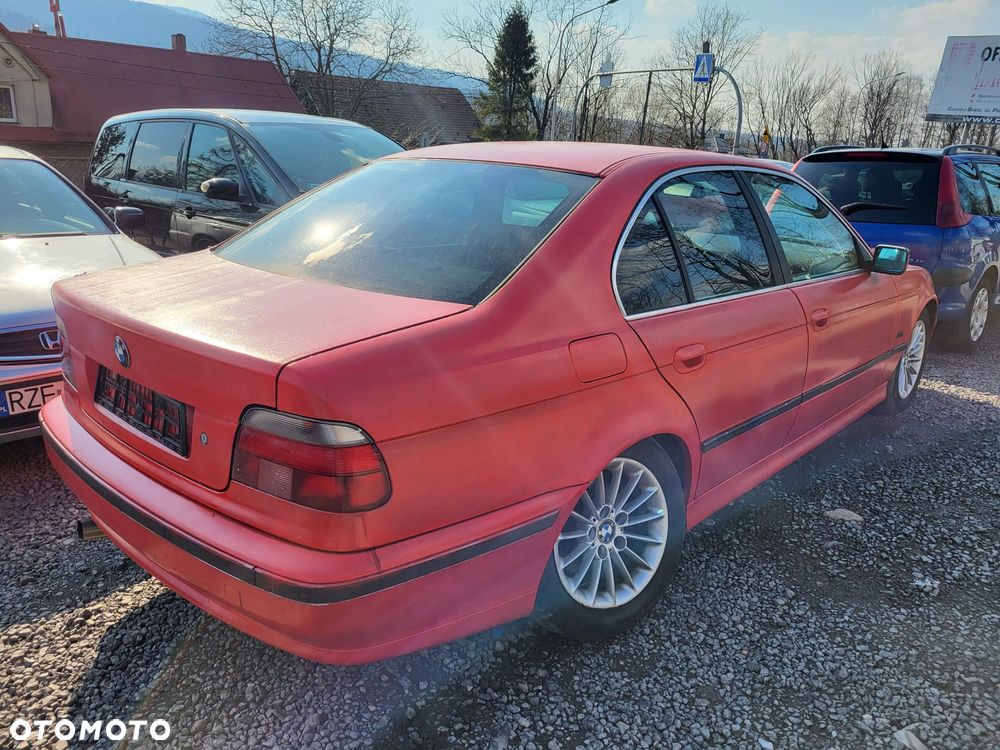 BMW Seria 5 520i - 4