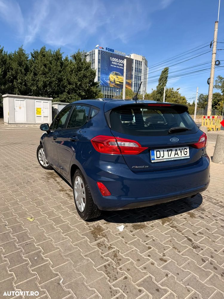 Ford Fiesta 2017 photo 2