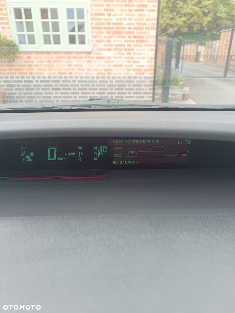Toyota Prius - 14