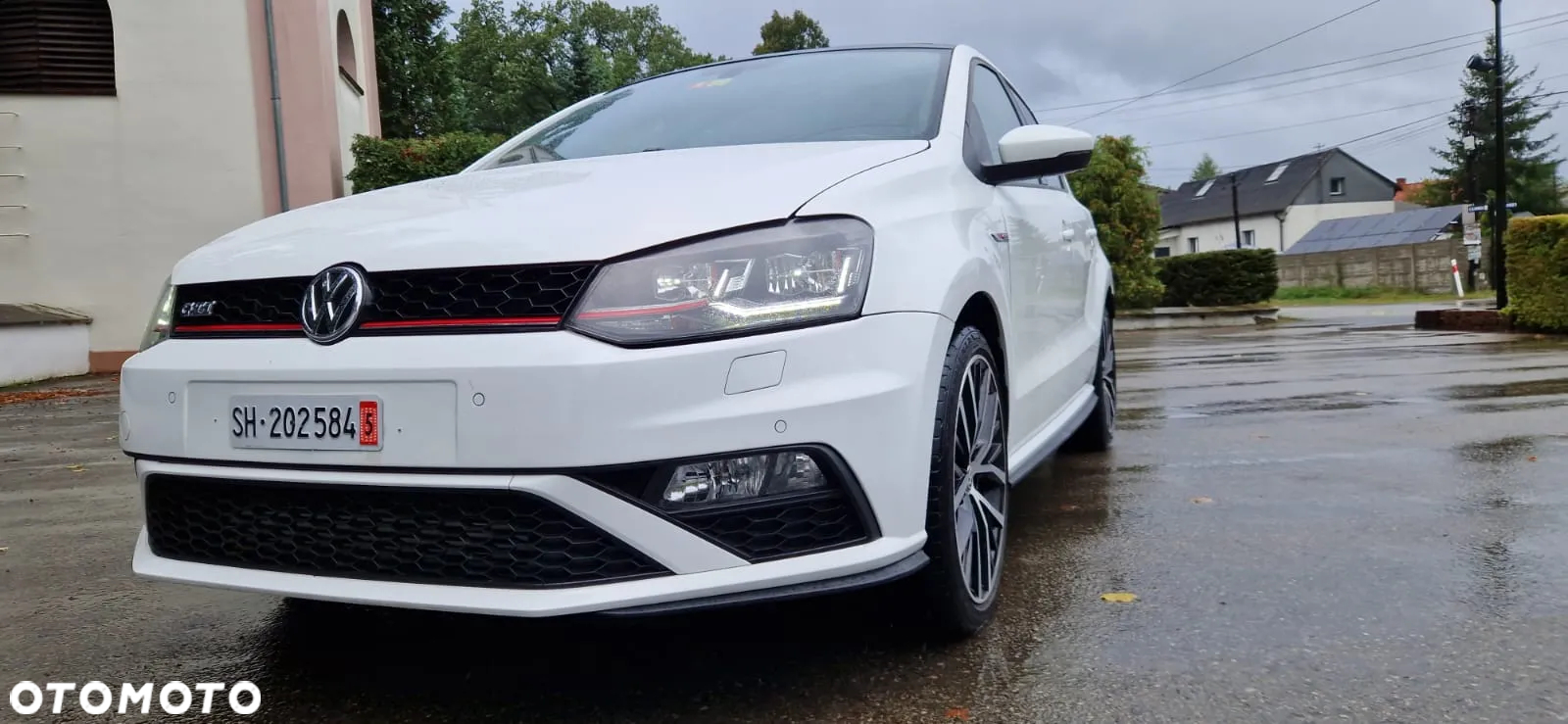 Volkswagen Polo 1.8 TSI (Blue Motion Technology) DSG GTI - 2