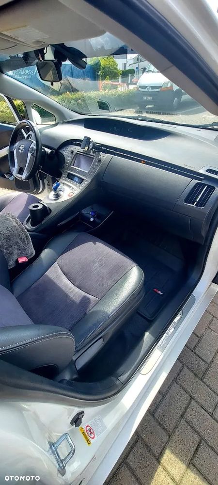 Toyota Prius 1.8 Hybrid Prestige - 17