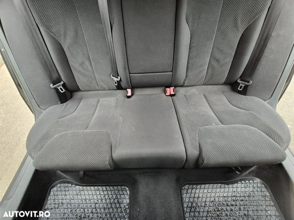 Volkswagen Passat Variant 2.0 TDI Comfortline Aut - 15