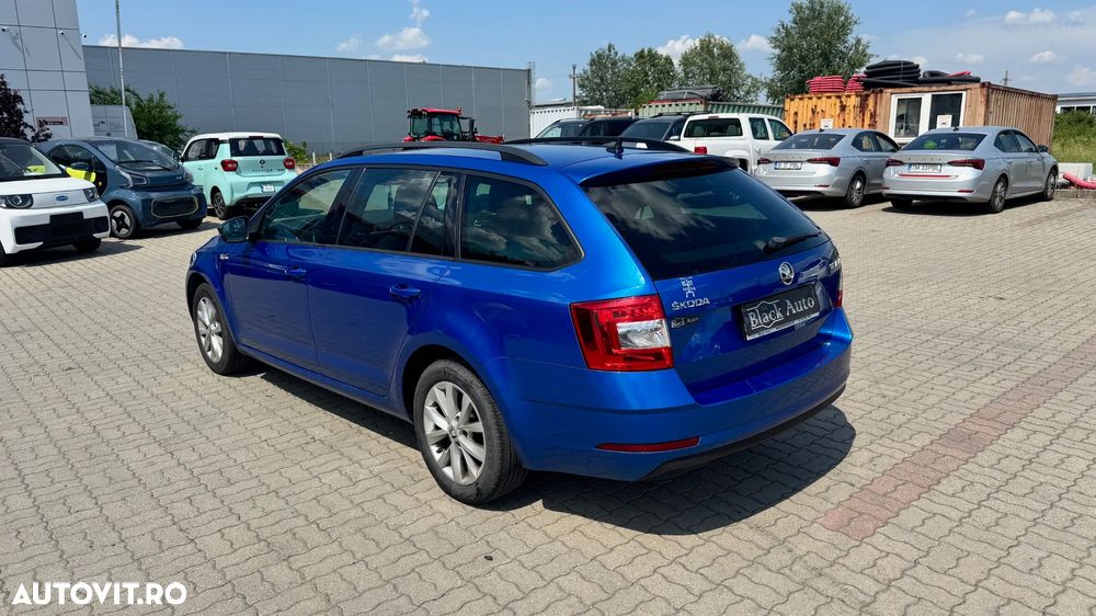 Skoda Octavia 2.0 TDI DSG Style - 3