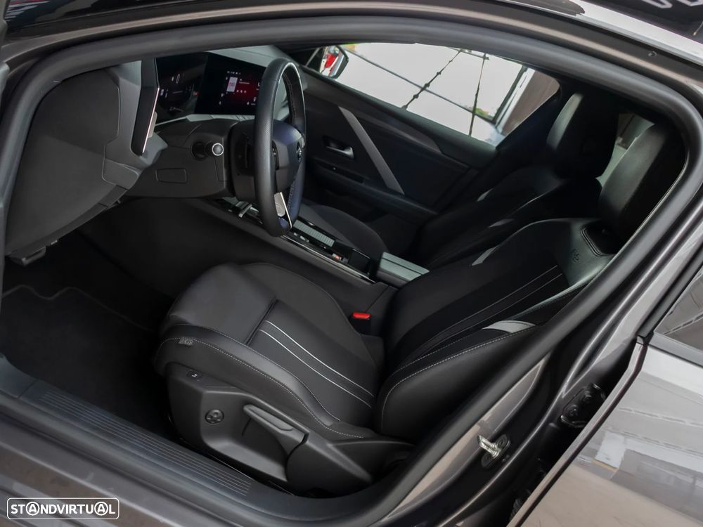 Opel Astra 1.5 D GS Line Aut. - 16