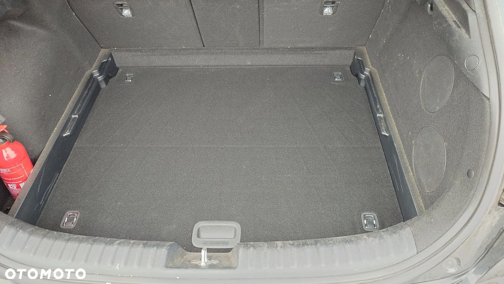 Kia XCeed 1.6 T-GDI L - 25