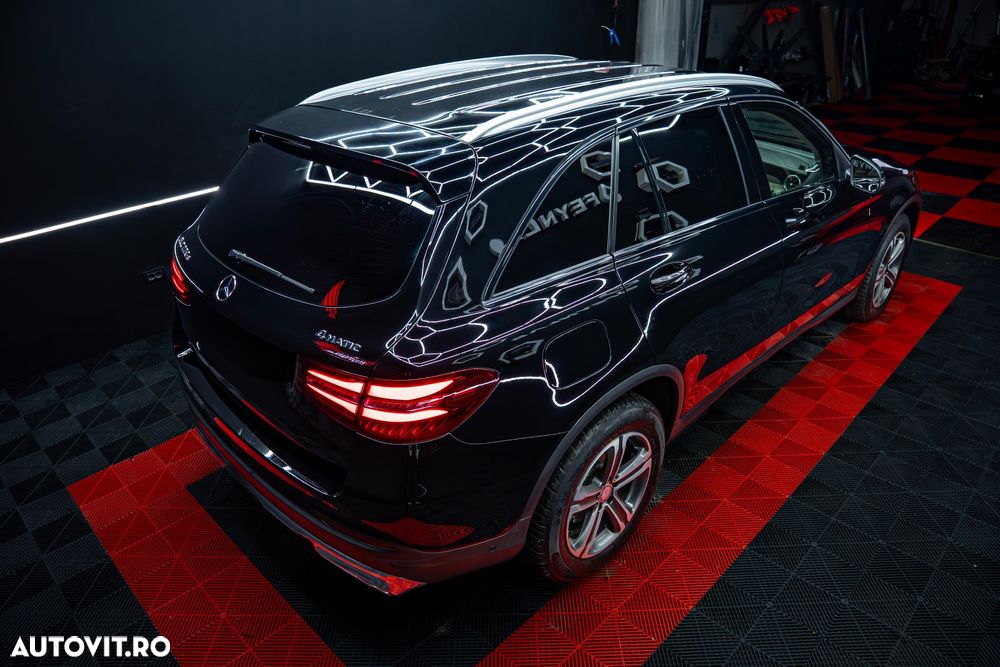 Mercedes-Benz GLC - 11