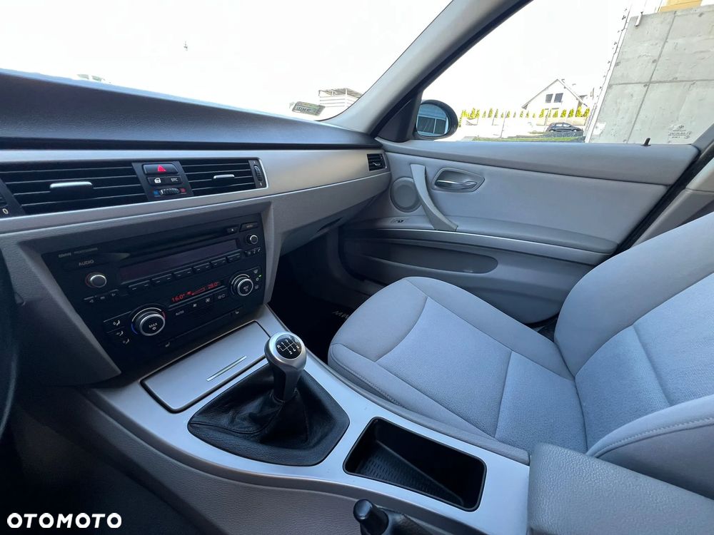 BMW Seria 3 - 11