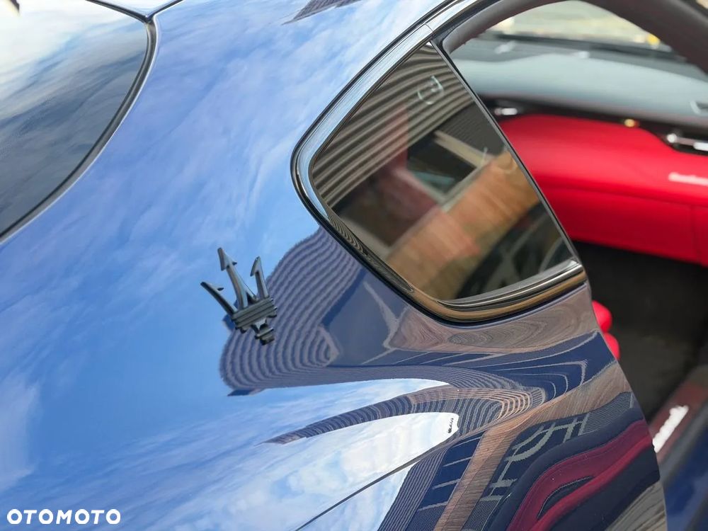 Maserati GranTurismo Standard - 11